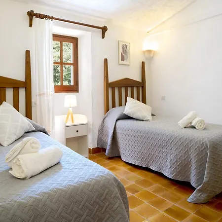 Hillside With Pool For 5 Villa